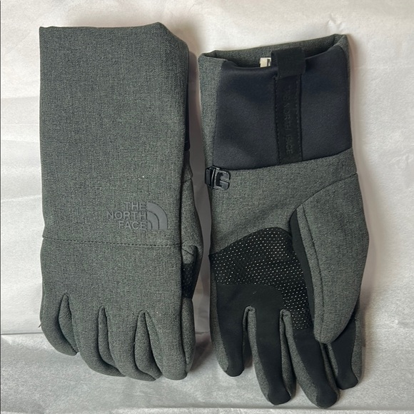 The North Face Accessories - The North Face Gray Gloves